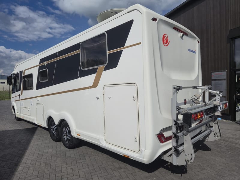 Eura Mobil Integra 890 QB - Bild 3