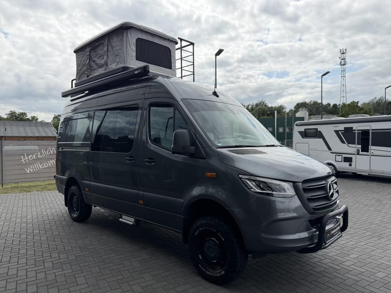 Hymer Grand Canyon S CrossOver Selbstausbau - Bild 2